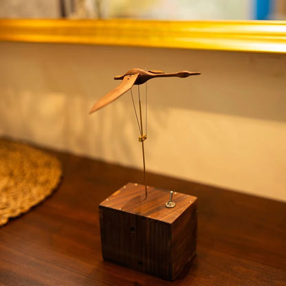 Handmade - Moving Swan